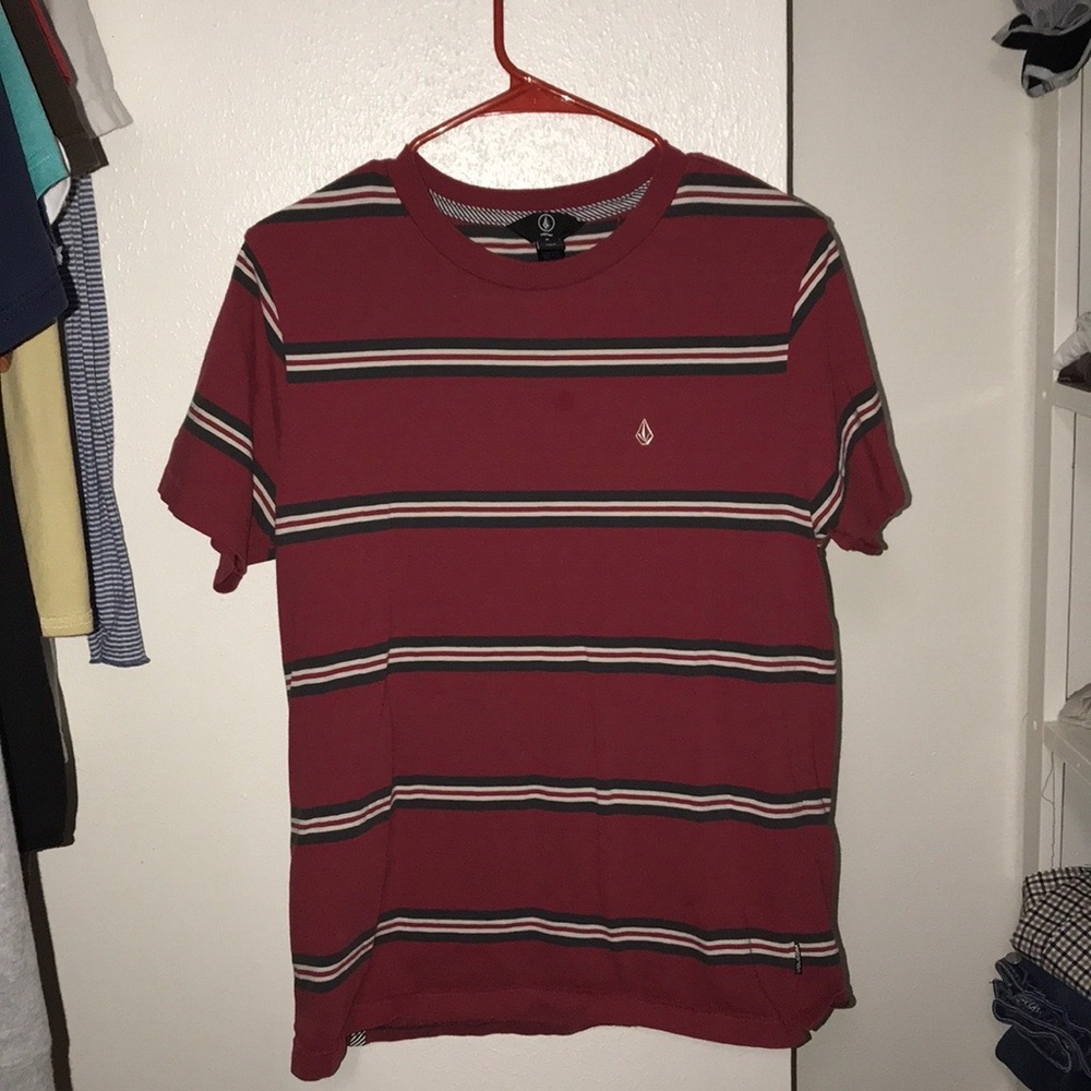 Stripped VOLCOM tshirt